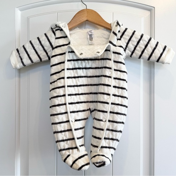 🌈6/$60 Nordstrom’s Onesie Hoodies Footies Mittens Stripes White Grey 3 Month Old - Picture 4 of 6